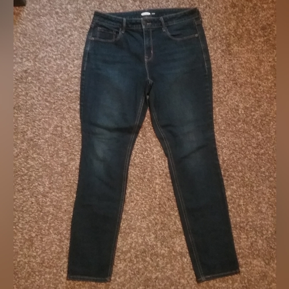 Old Navy Skinny Jeans Size 12 Like New Condition